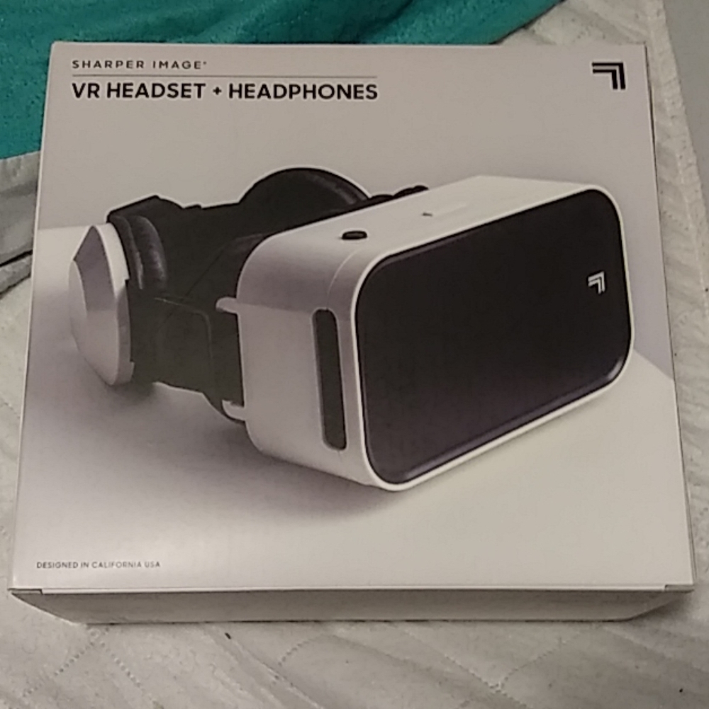 /NEW/Sharper Image V.R Headset+Headphones